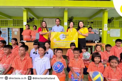 ไดเร็ค เอเชีย บริจาคคอมพิวเตอร์